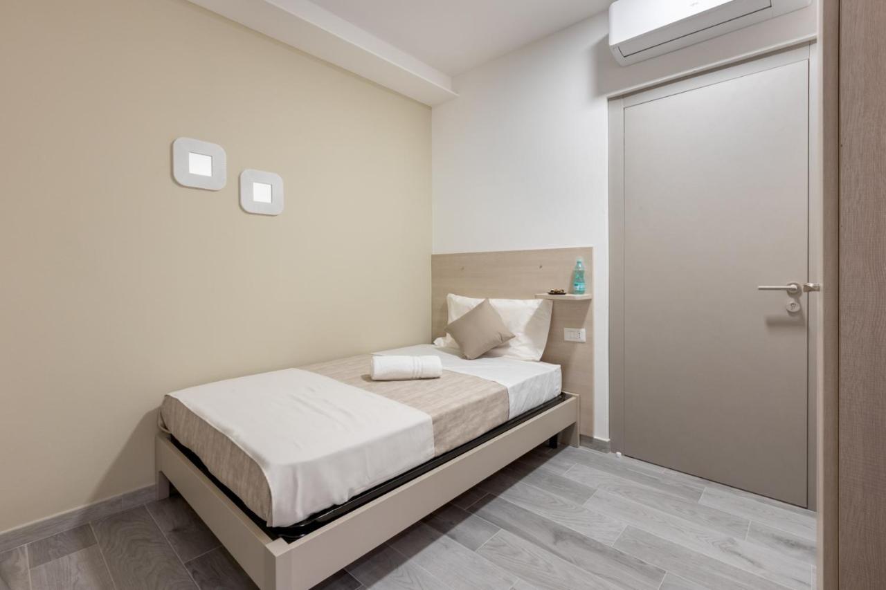 Deledda Home Cagliari Dış mekan fotoğraf