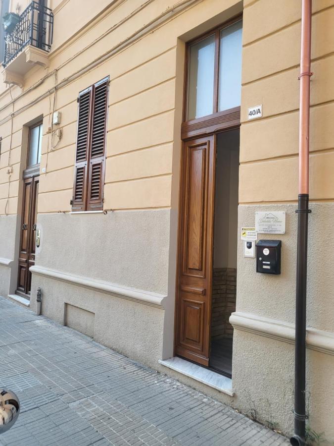 Deledda Home Cagliari Dış mekan fotoğraf